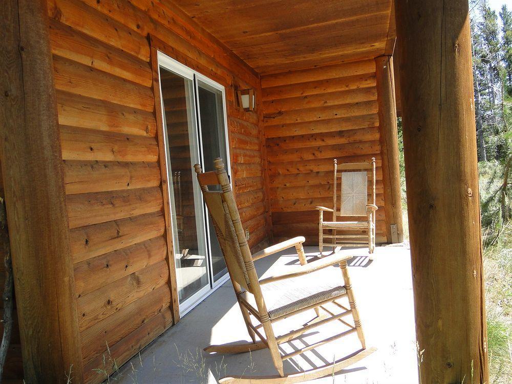 Headwaters Lodge & Cabins At Flagg Ranch Moran Buitenkant foto