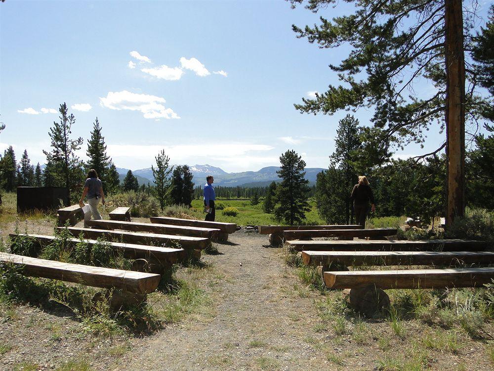 Headwaters Lodge & Cabins At Flagg Ranch Moran Buitenkant foto