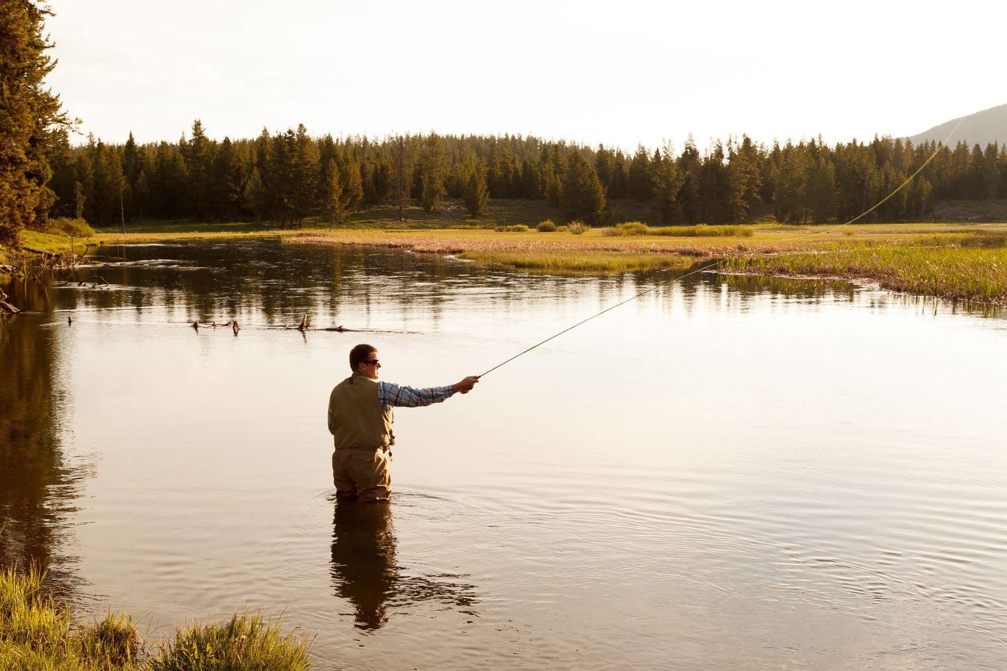 Headwaters Lodge & Cabins At Flagg Ranch Moran Buitenkant foto