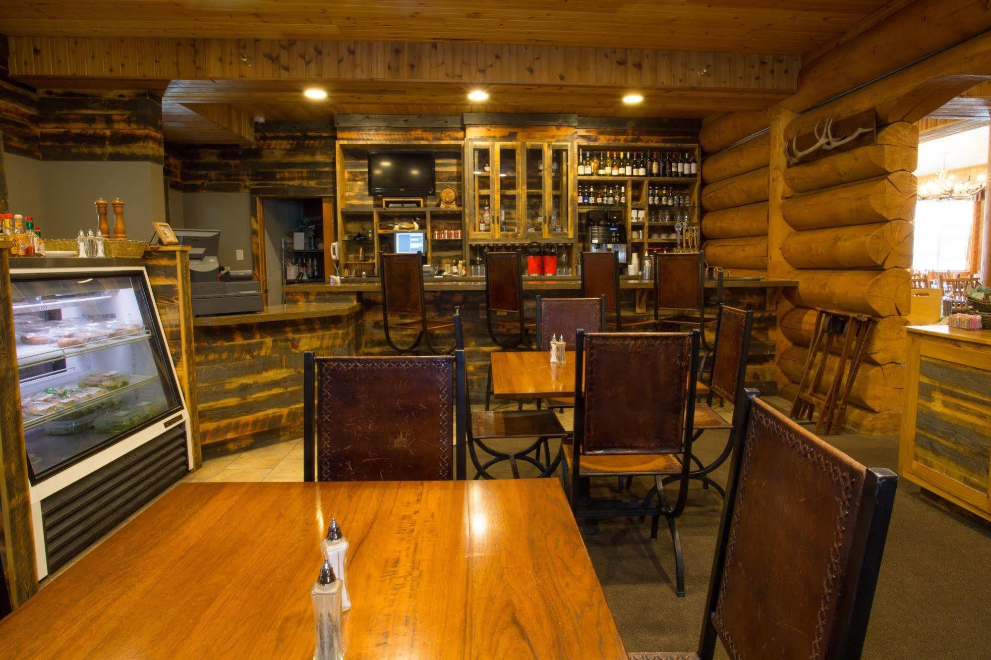 Headwaters Lodge & Cabins At Flagg Ranch Moran Buitenkant foto